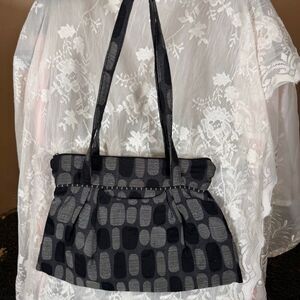 Maruca Handmade Pleated Shoulder Bag – Black & Grey Geometric Print